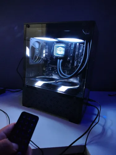 PC Gamer Ryzen 7 5700G + MSI B550M Wi-Fi + 16GB RAM + NVMe 1TB