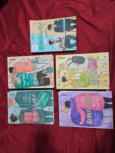 Kit Heartstopper - 4 volumes em capa dura edição da série Netflix