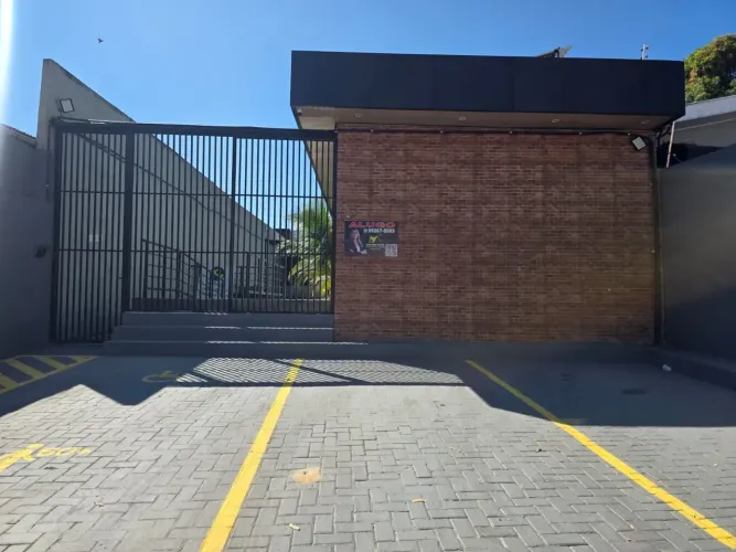 PONTO COMERCIAL NA RIO JUTÁI, COM 95m2, COM ESTACIONAMENTO