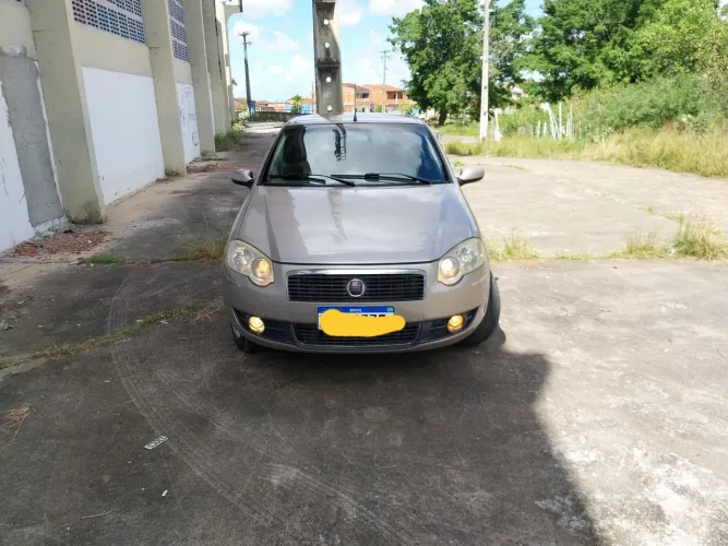 Fiat Siena Tetrafuel 1.4 MPI Fire Flex 8V 4P 2009