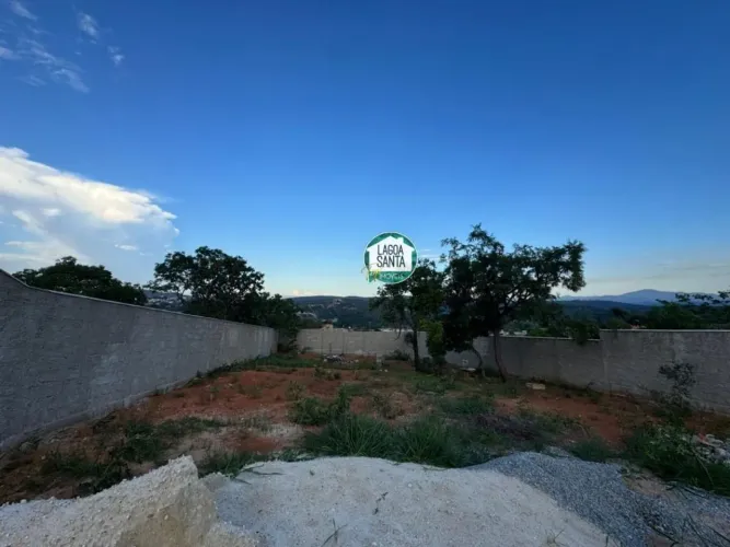Terreno à venda no bairro Vila dos Ipês - Lagoa Santa/MG