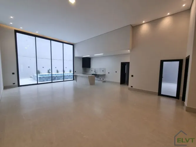 Casa em Condomínio em Santana de Parnaíba | 4 Quartos, Piscina e Gourmet