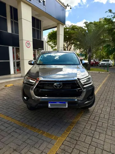 Toyota Hilux CD SRX 4X4 2.8 TDI 16V Diesel Aut. 2022