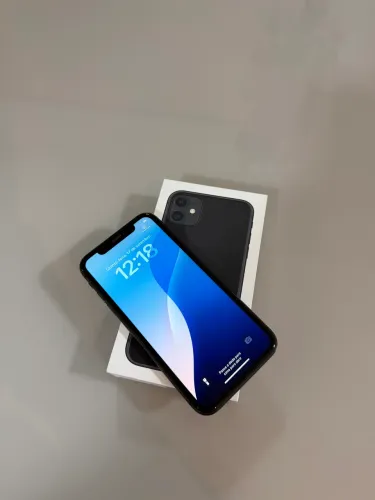iPhone 11