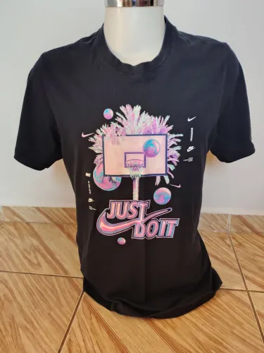Camiseta Masculina Nike (G)