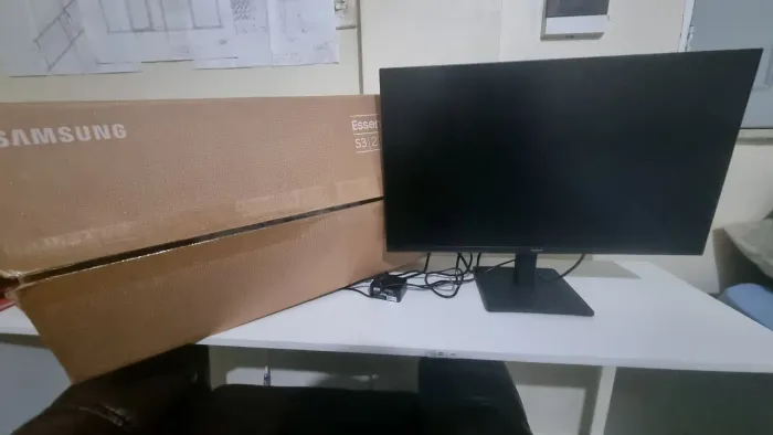 Monitor Samsung 27 polegadas novo