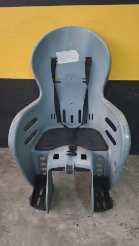 Cadeirinha infantil para bicicleta. 