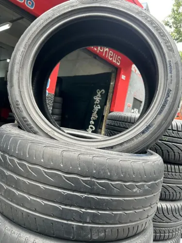 Pneus 235/45/18 originais meia vida por 400$ os 2 instalados
