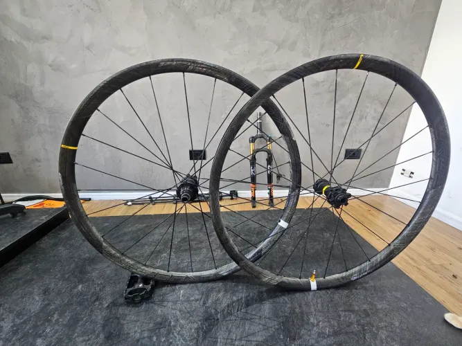 Roda mavic carbono crossmark 