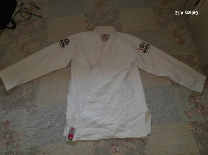 Kimono + faixa ATAMA original,tamanho:A3.