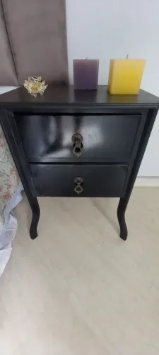 Mesa de cabeceira 2 gavetas, preta, laqueada, medidas 0,8 x 0,8