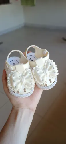 Roupinhas de bebe menina.