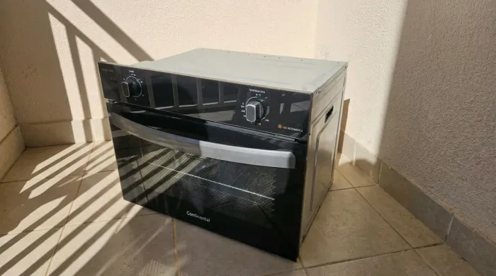 Forno elétrico Continental OC4GM (Preto), 127V, a gás