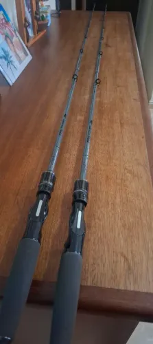 Vara Pro Tamba 2,10m 25-50lb, as duas por esse preço.