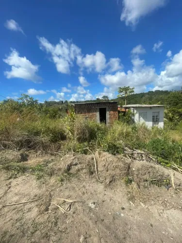 Vende-se terreno