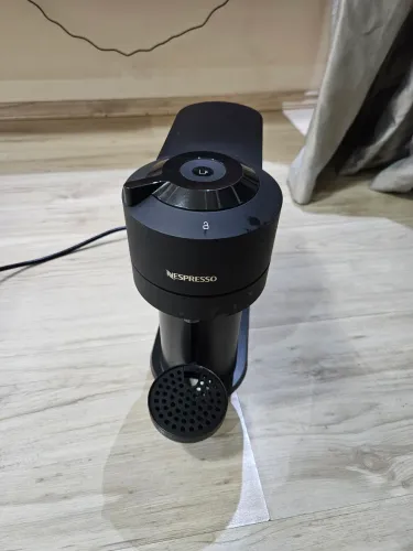 Cafeteira Nespresso Vertuo Pop Preta 