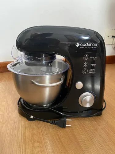 Batedeira Planetária Cadence Orbit Black 550 Premium Tigela Inox - 220v