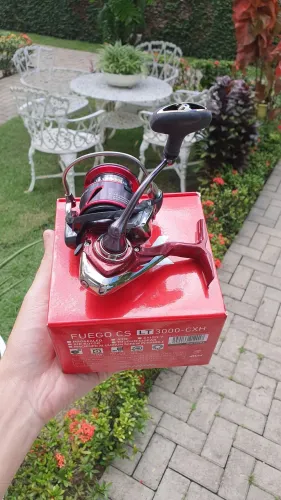 Molinete Daiwa Fuego CS LT 3000-CXH