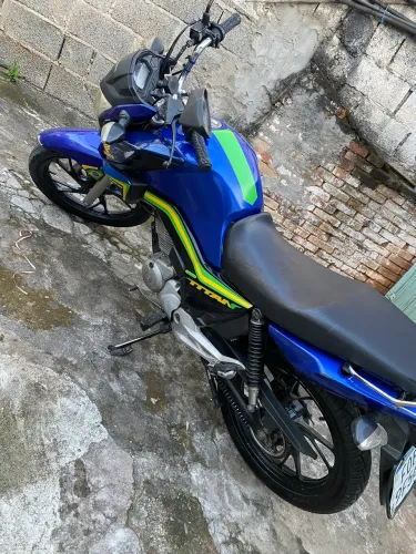 CG 150 montadinha