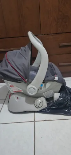 Bebê conforto galzerano e canguru