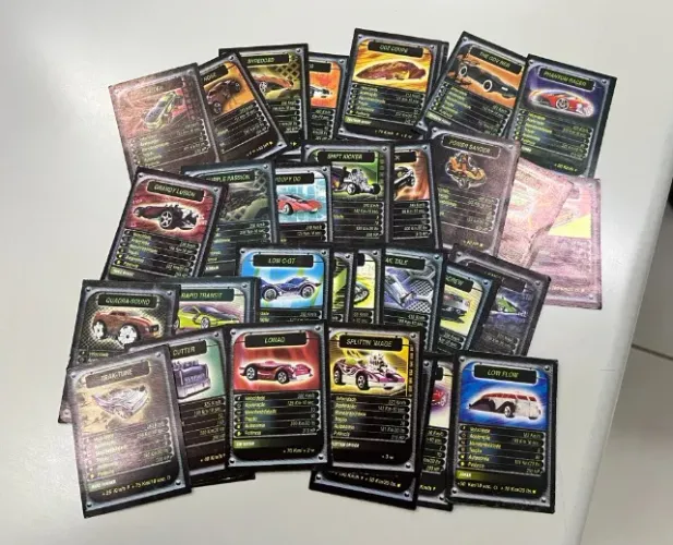 jogo Hot Wheels de 2004 raro 40 cards Super Trunfo carta