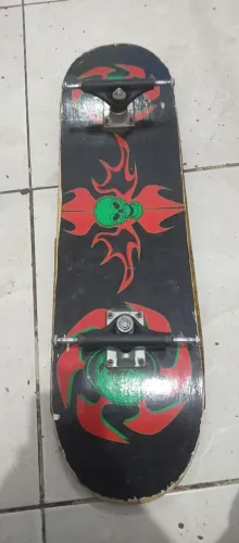 skate semi profissional caveira 