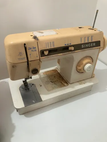 Máquina de costura