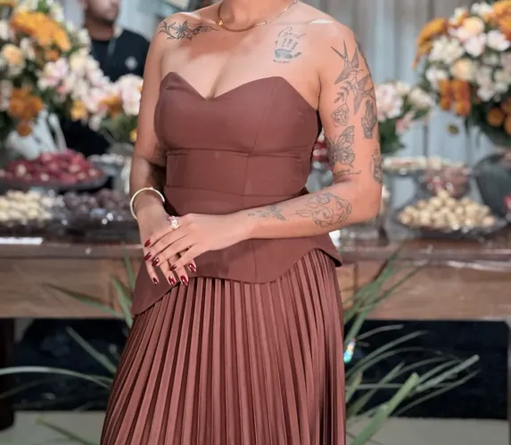 Vestido de festa marrom 