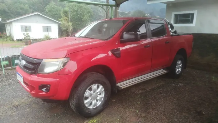 Ford Ranger XLS 2.5 16V 4X2 CD Flex 2013