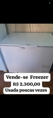 Vendo freezer usado pouquíssimas vezes.