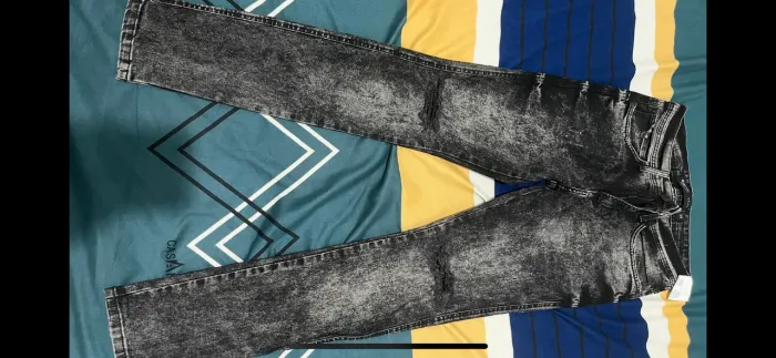 Calça skinny preta
