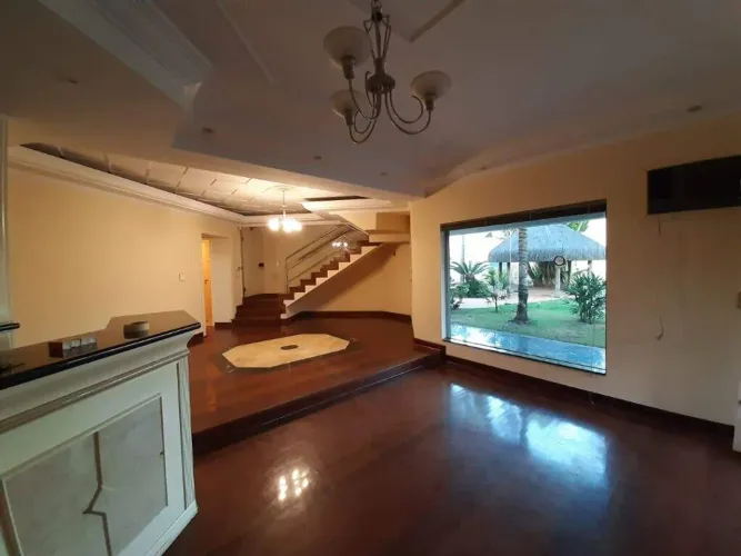 Casa para Aluguel no Centro de Piracicaba | 5 Quartos (2 Suítes), Piscina e 4 Vagas