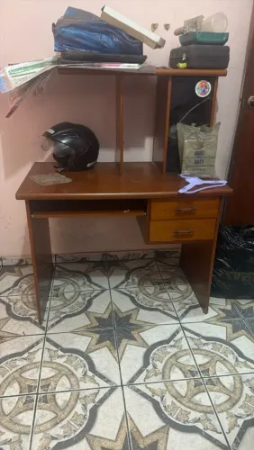 Vendo Escrivaninha