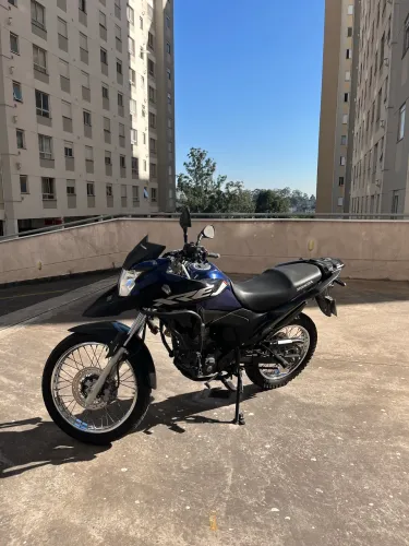 XRE190 - 2023 com acessórios