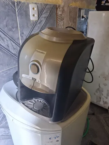 Gelagua esmaltec, bebedouro de mesa.
