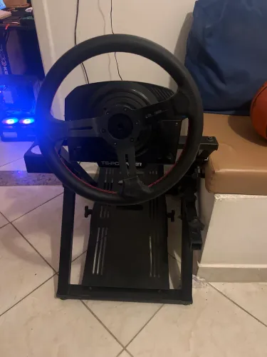 simulador thrustmaster ts-pc com suporte
