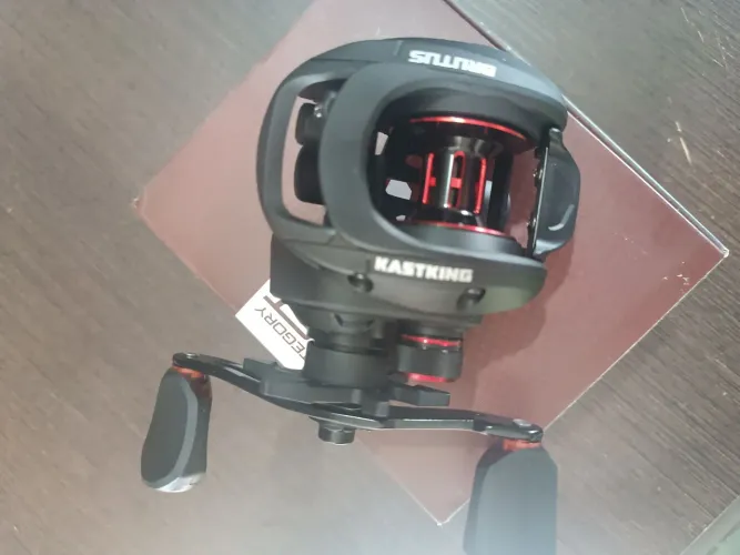Carretilha de Pesca Kastking Brutus com 5+1 Rolamentos em aço Inox