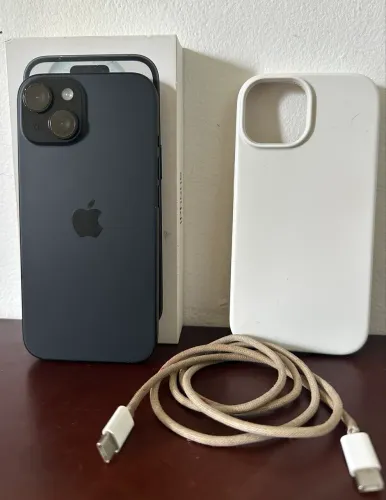 iPhone 15 - 128GB ORIGINAL