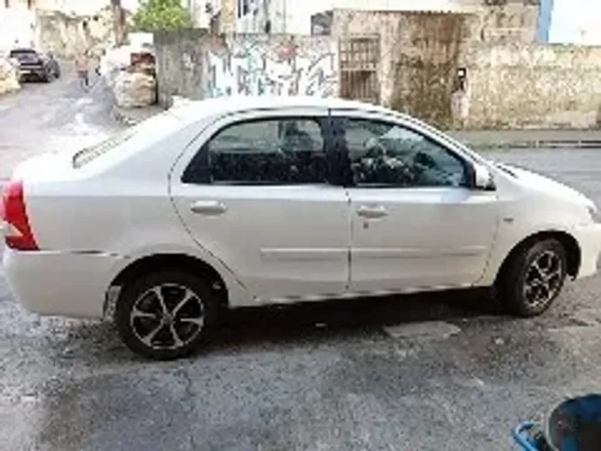 Toyota Etios XS Sedan 1.5 Flex 16V 4P Mec. 2016