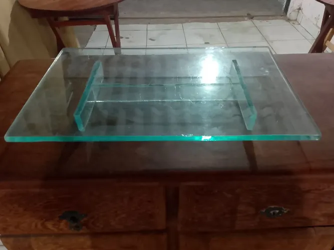 Tábua de vidro para bolos retangular