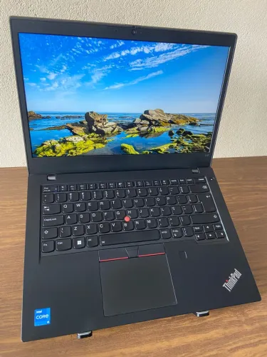 Notebook Lenovo i5 11ª Geração / IrisXe Graphics / 8GB RAM / 256GB SSD / Tela 14? FullHD