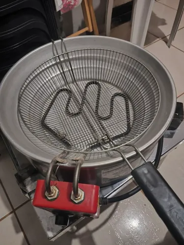 Fritadeira elétrica 220v metal cubas