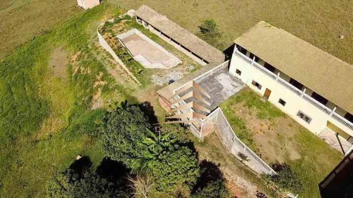 Chácara com 10 dormitórios à venda, 4000 m² por R$ 900.000,00 - Parque Agrinco - Guararema