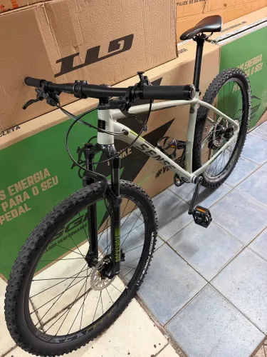 Bicicleta 29 Sense Impact Evo Tamanho L seminova