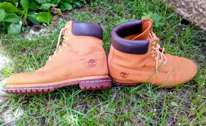 BOTA TIMBERLEND UNISEX ORIGINAL POUCO USADA- BAXEI PRA VENDER LOGO