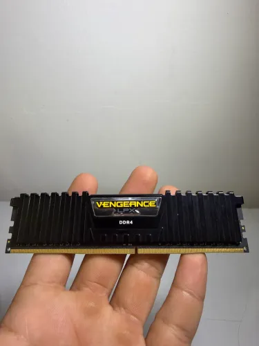 Memoria RAM 8GB DDR4 2400MHz Corsair Vengeance - Envio OLX Pay - Parcelo 18x