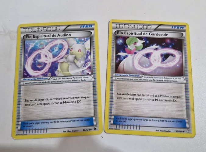 Cartas Pokémon Elo Espiritual de Gardevoir e de Audino - Treinador/Item
