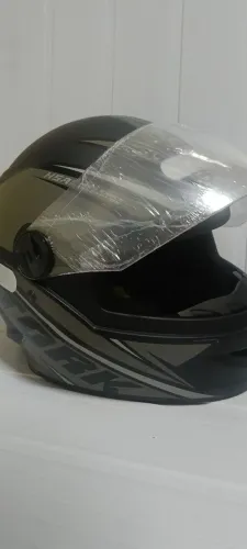 Capacete novo