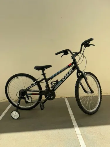 Bicicleta Aro 24 CALOI, marchas (rodinhas reguláveis e reforçadas)