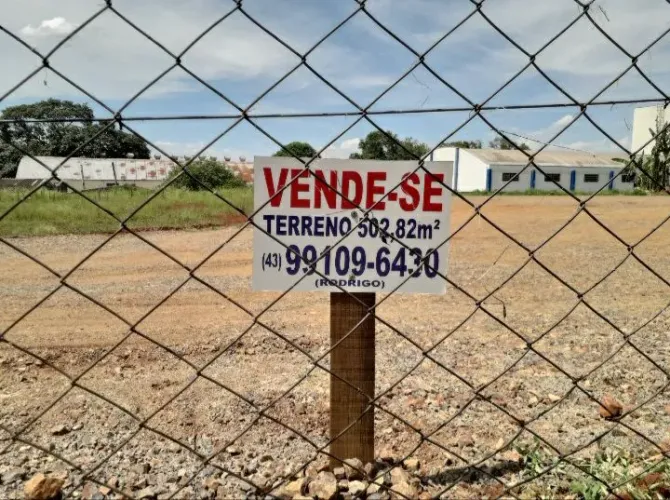 LOTE URBANO DE TERRAS MEDINDO 502 MTS2